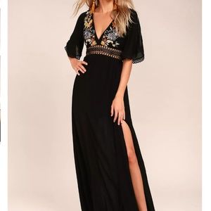 NWOT Puerto Vallarta Embroidered maxi dress (S)